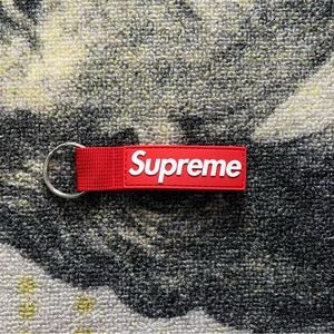 Supreme Webbing Keychain